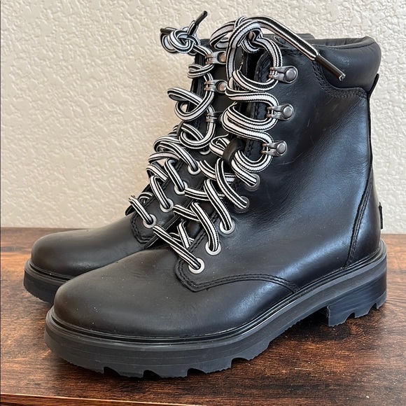 Sorel Lennox lace up black leather waterproof boots - Picture 1 of 8